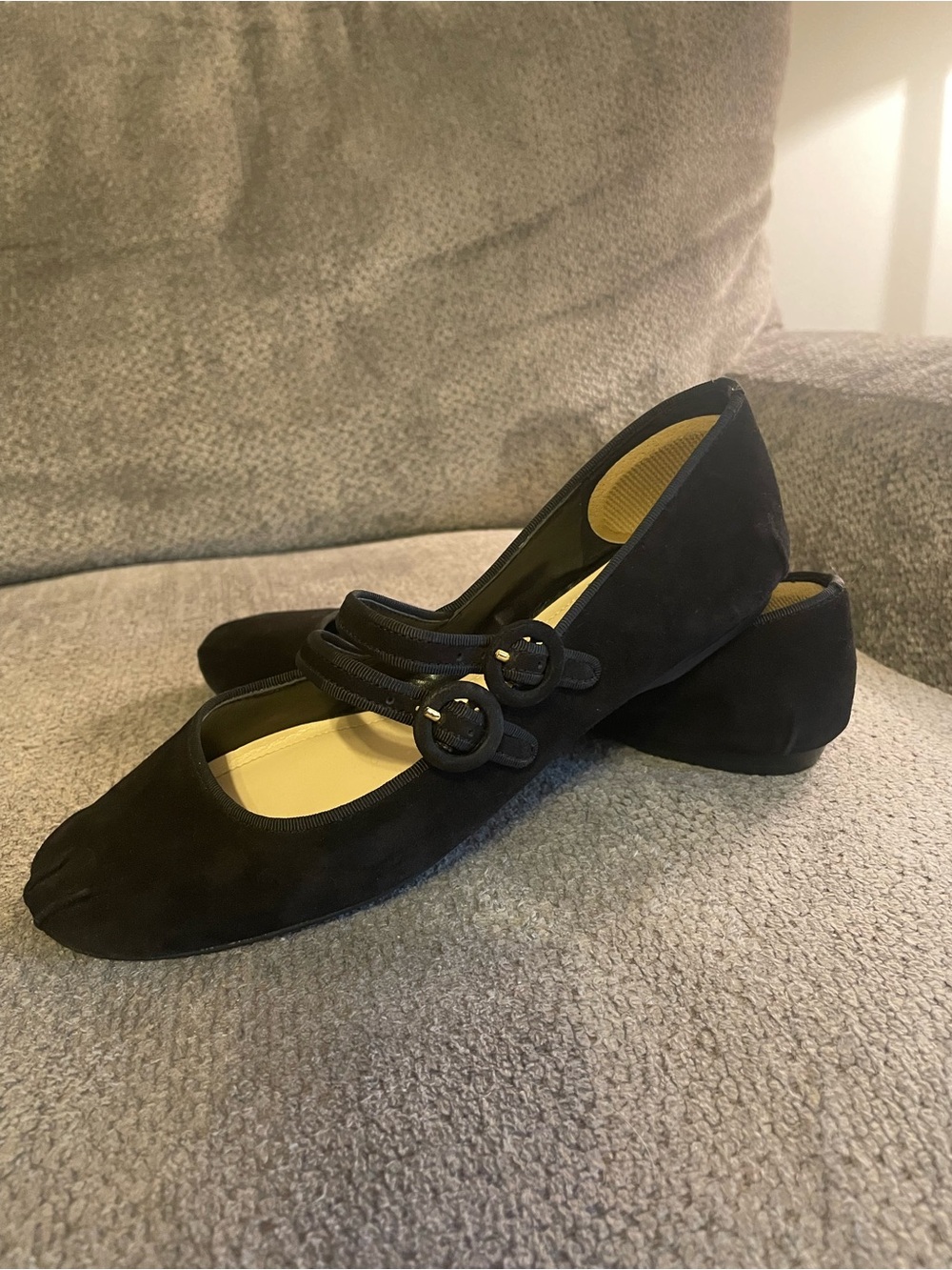 Nine West Women’s Black Velvet Flats Size 7.5